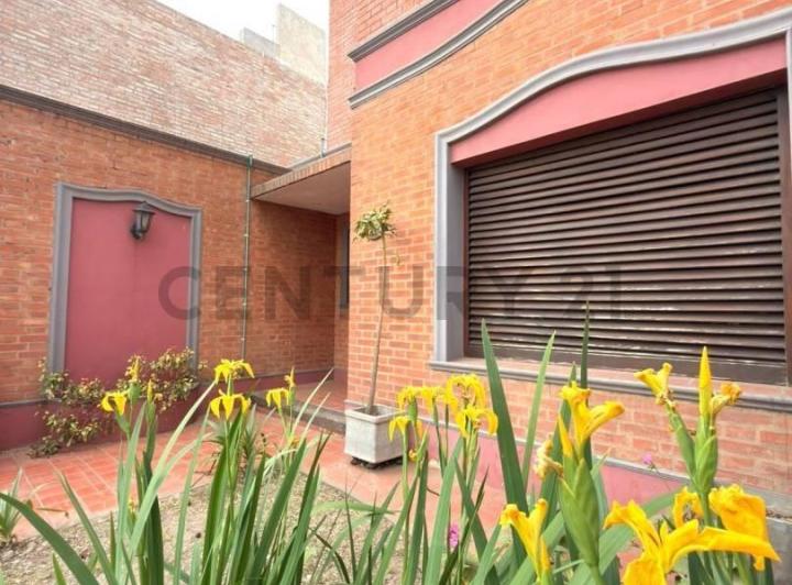 Casa · 176m² · 5 Ambientes