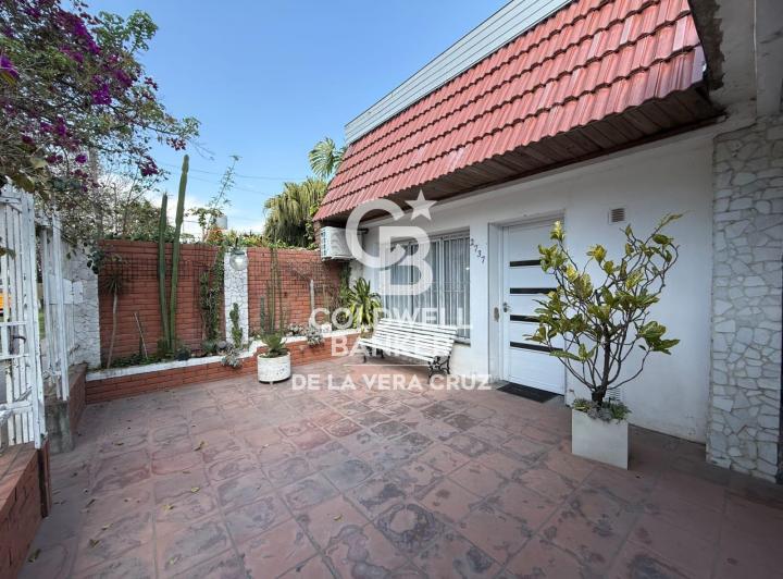 Casa · 127m² · 4 Ambientes · 1 Cochera