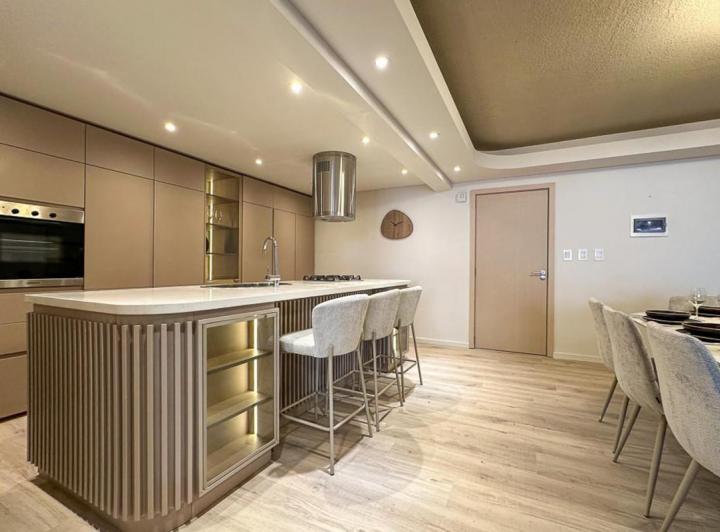 Departamento · 123m² · 4 Ambientes · 1 Cochera