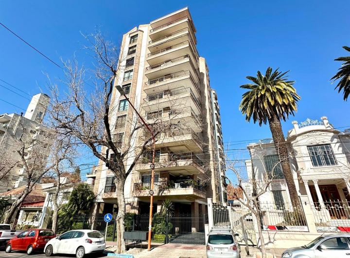 Departamento · 85m² · 3 Ambientes · 2 Cocheras