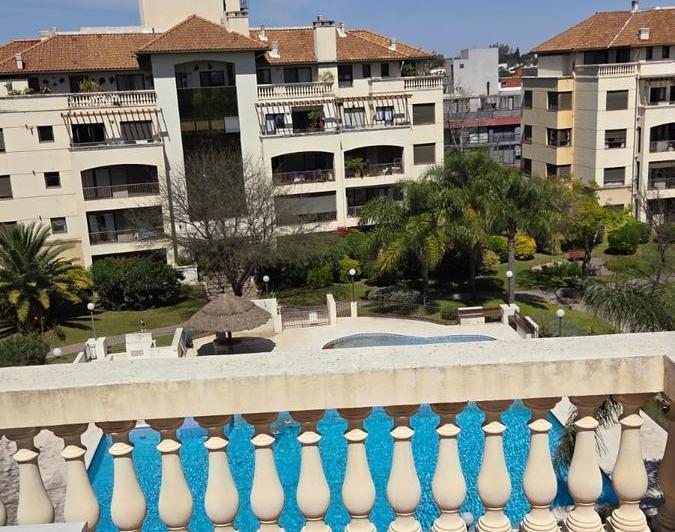 Departamento · 90m² · 6 Ambientes · 1 Cochera