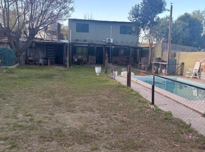 Casa · 158m² · 3 Ambientes · 2 Cocheras