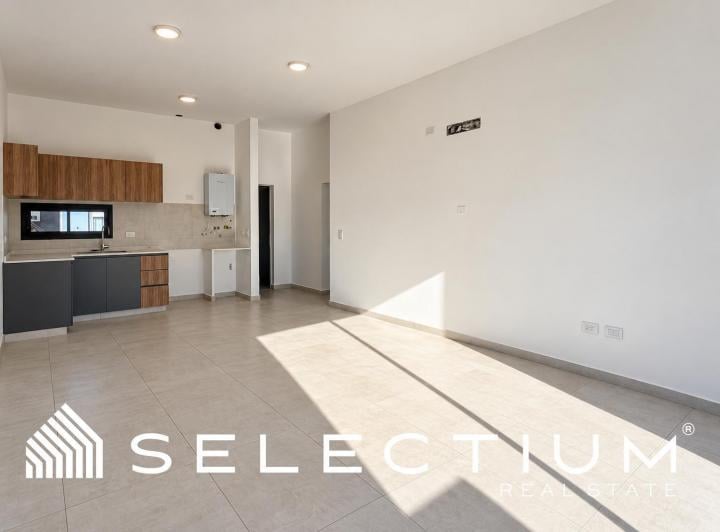 Casa · 100m² · 4 Ambientes · 1 Cochera