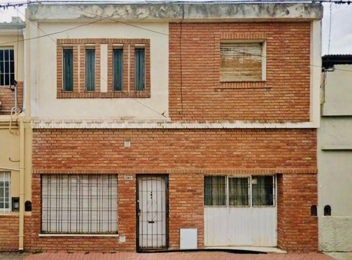 Casa · 90m² · 3 Ambientes · 1 Cochera