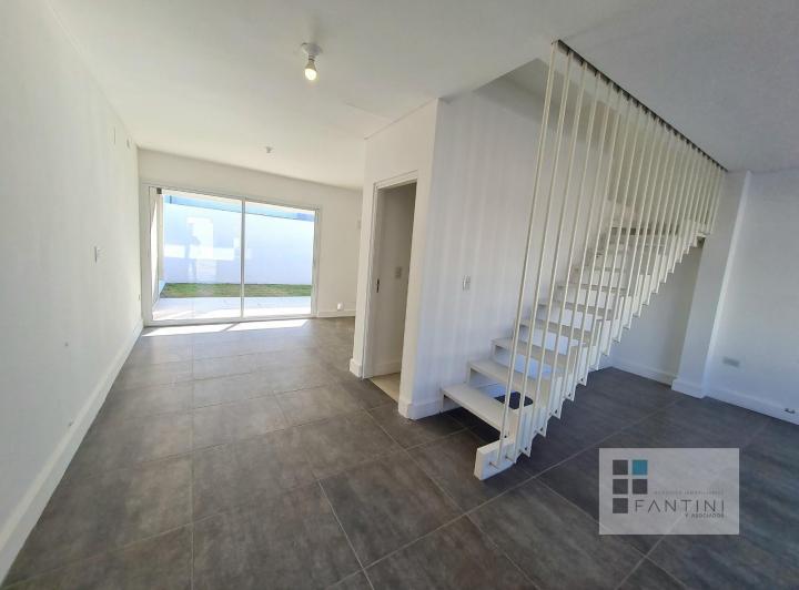 Casa · 125m² · 4 Ambientes · 1 Cochera
