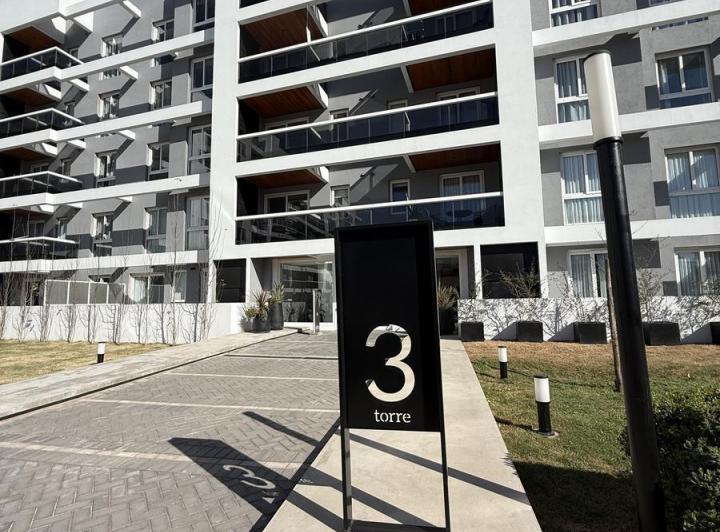 Departamento · 88m² · 5 Ambientes · 1 Cochera