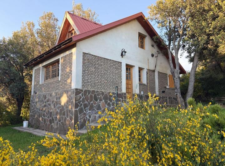 Casa · 88m² · 5 Ambientes · 3 Cocheras