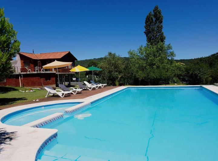Casa · 120m² · 6 Ambientes · 2 Cocheras