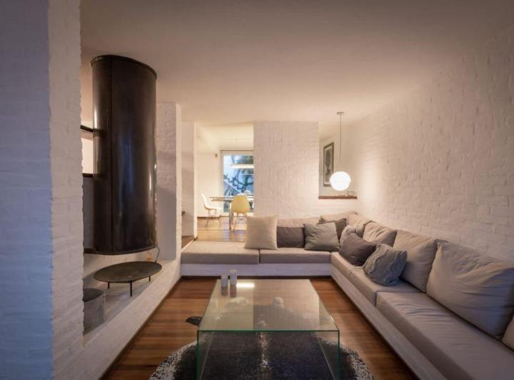 Casa · 300m² · 20 Ambientes · 2 Cocheras