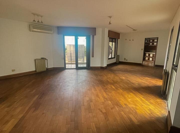 Departamento · 80m² · 6 Ambientes · 1 Cochera