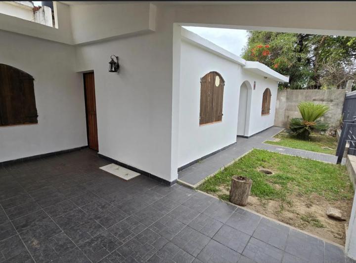 Casa · 145m² · 4 Ambientes · 1 Cochera