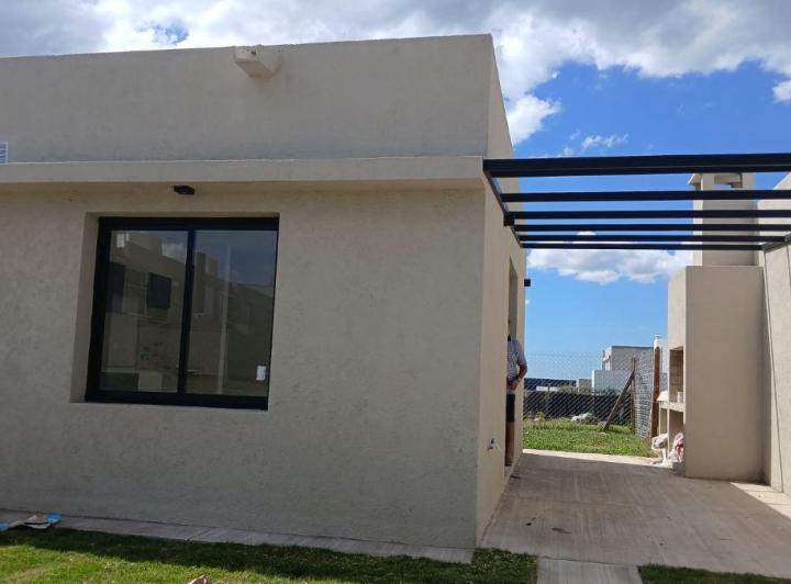 Casa · 55m² · 3 Ambientes · 1 Cochera