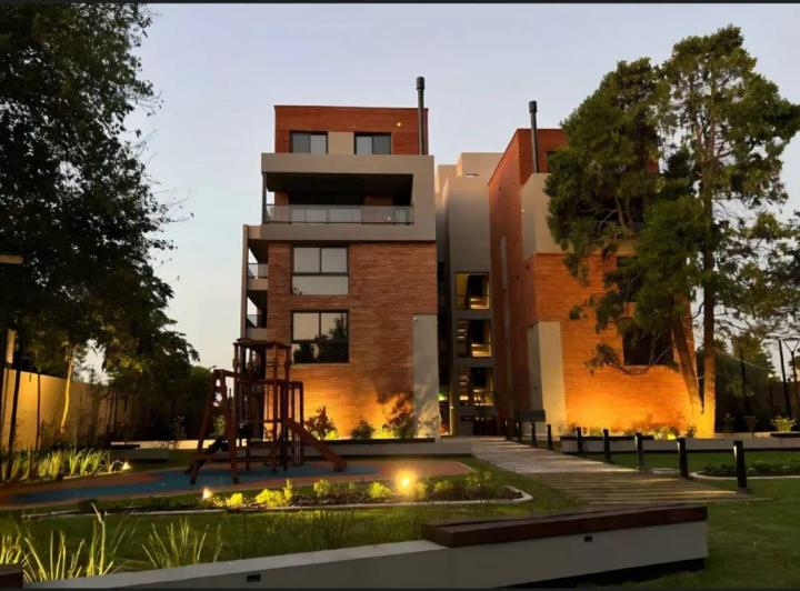 Departamento · 68m² · 2 Ambientes · 1 Cochera