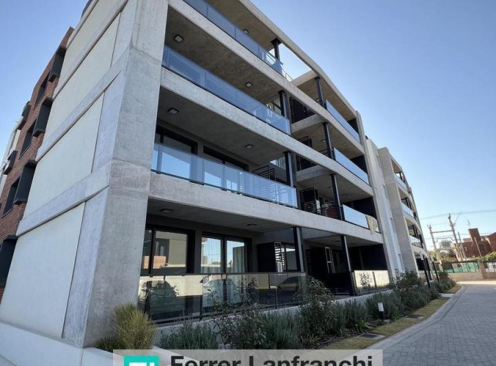 Departamento · 95m² · 6 Ambientes · 2 Cocheras