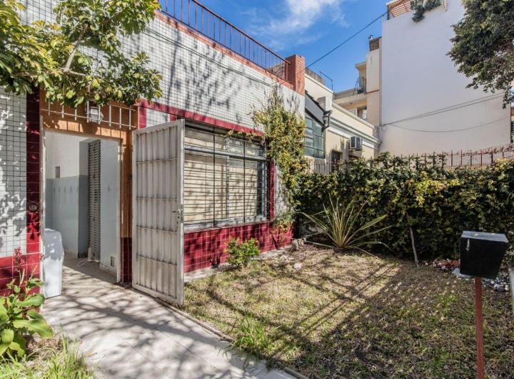 Casa · 79m² · 4 Ambientes · 1 Cochera