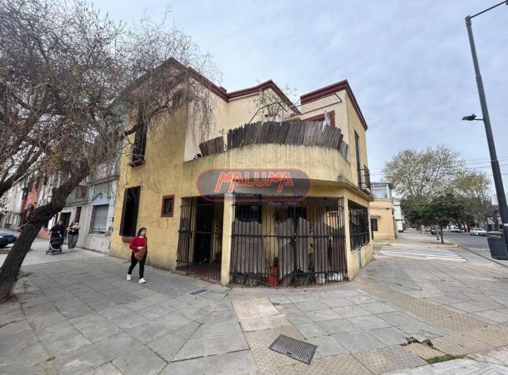 Casa · 160m² · 4 Ambientes · 1 Cochera