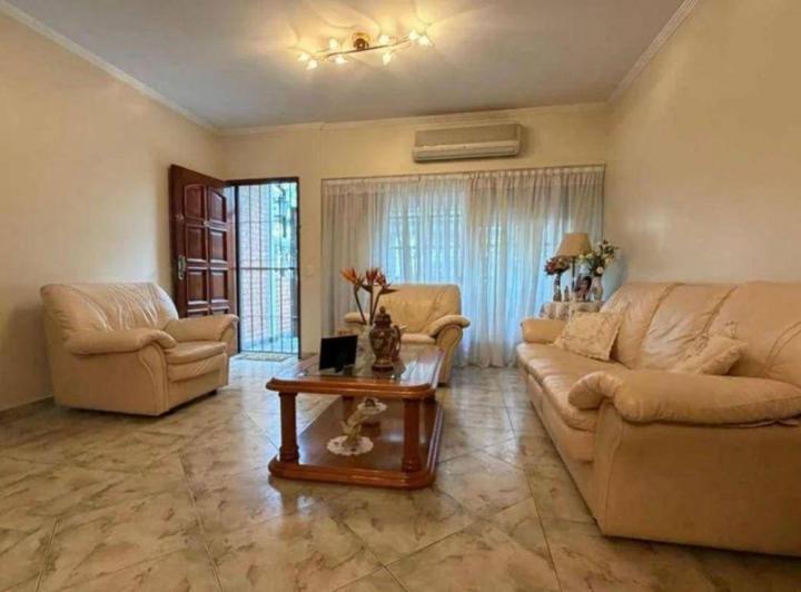 Casa · 120m² · 4 Ambientes · 1 Cochera