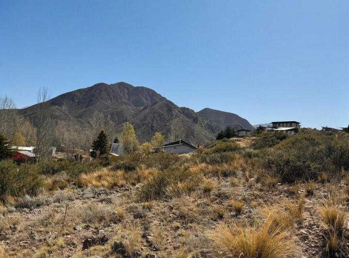 Terreno · 2042m²