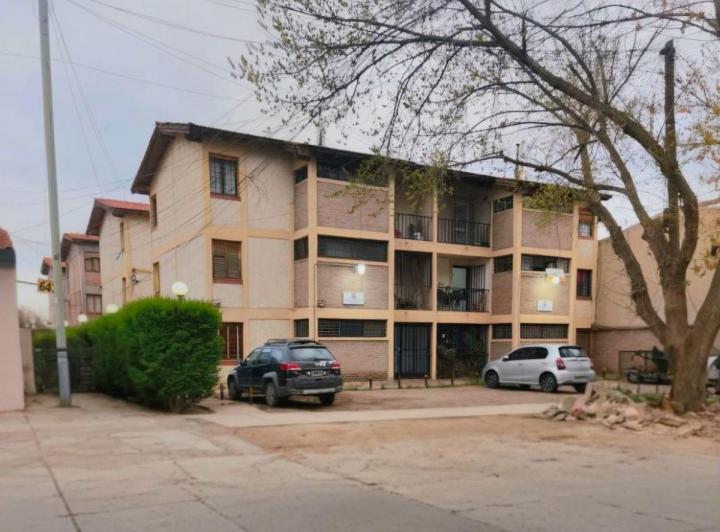 Quinta vacacional · 68m² · 6 Ambientes · 1 Cochera