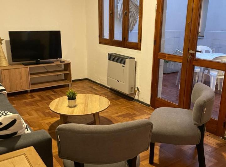 Casa · 120m² · 10 Ambientes · 1 Cochera