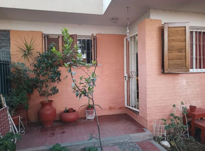 Casa · 76m² · 5 Ambientes