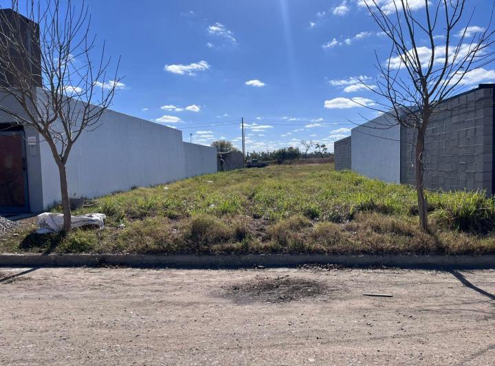 Terreno · 251m²