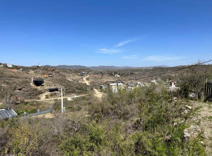 Terreno · 890m²