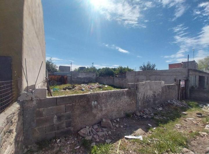 Terreno · 210m²