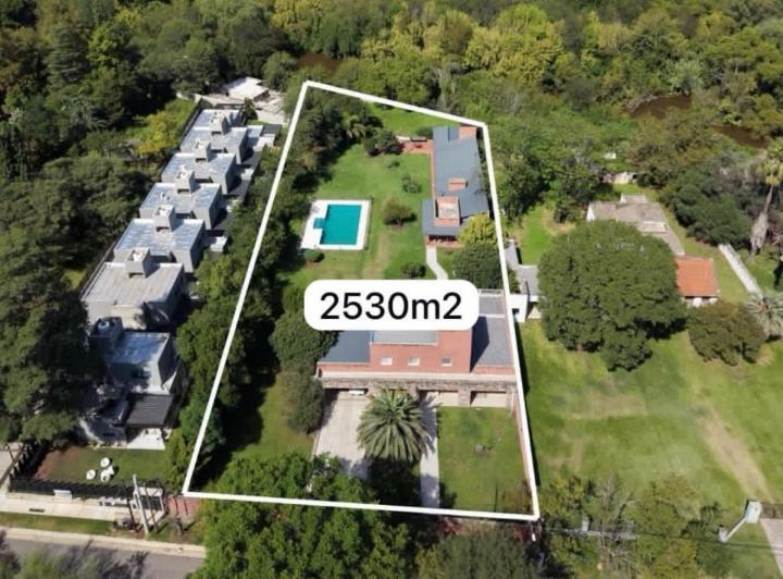 Terreno · 623m²