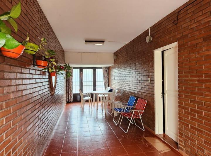 Casa · 152m² · 15 Ambientes · 2 Cocheras