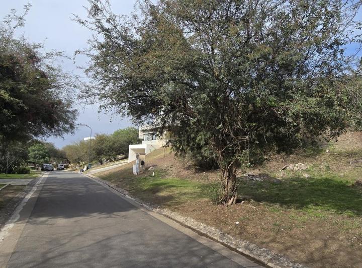 Terreno · 1130m²