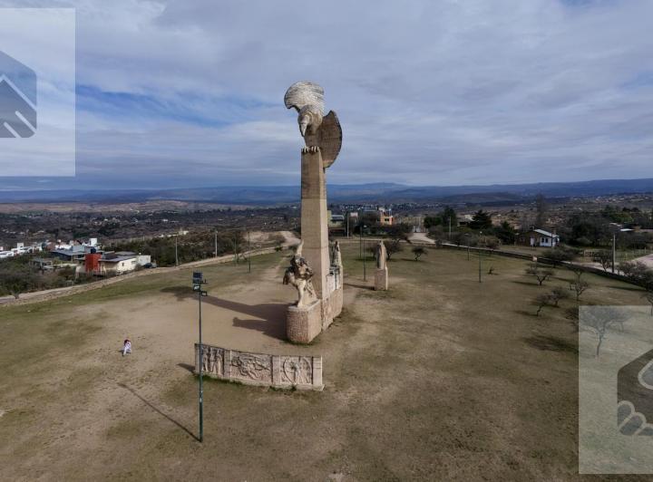 Terreno · 775m²
