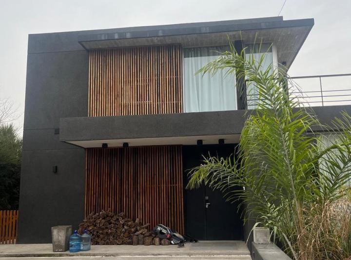 Casa · 313m² · 6 Ambientes