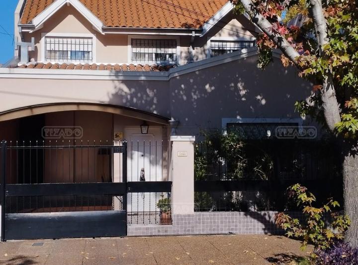 Casa · 126m² · 3 Ambientes · 1 Cochera