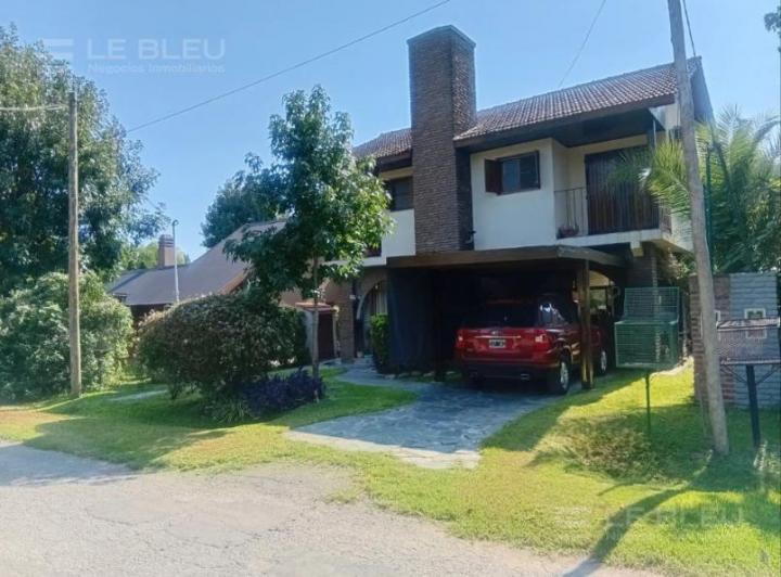 Casa · 184m² · 5 Ambientes · 2 Cocheras