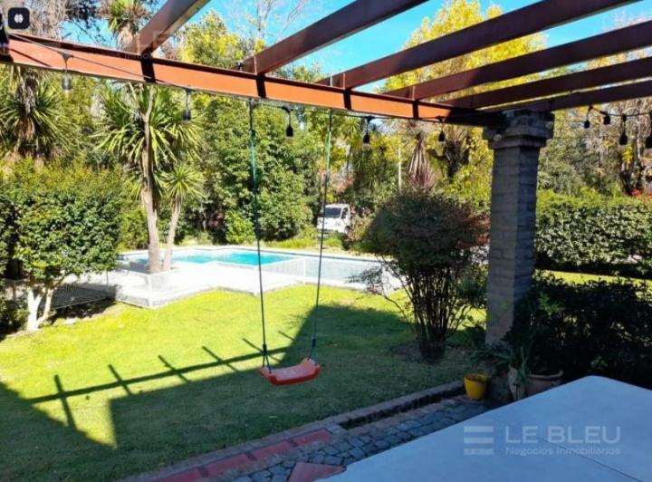 Casa · 170m² · 4 Ambientes · 4 Cocheras