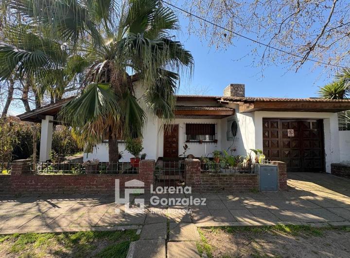 Casa · 165m² · 1 Ambiente · 1 Cochera