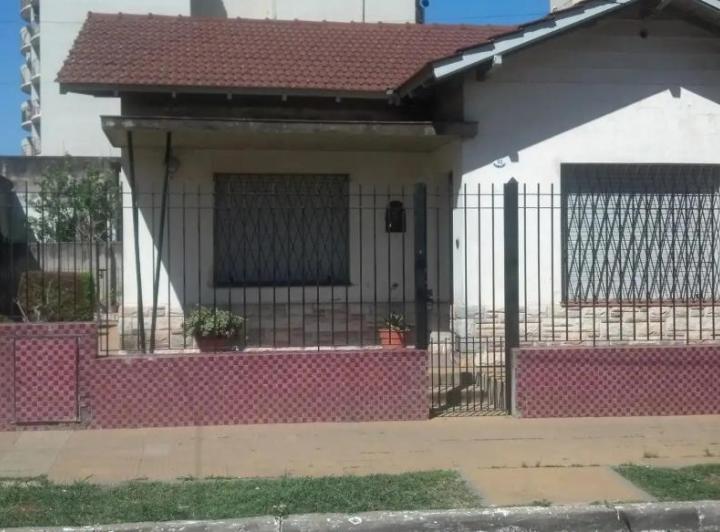 Casa · 105m² · 3 Ambientes · 1 Cochera