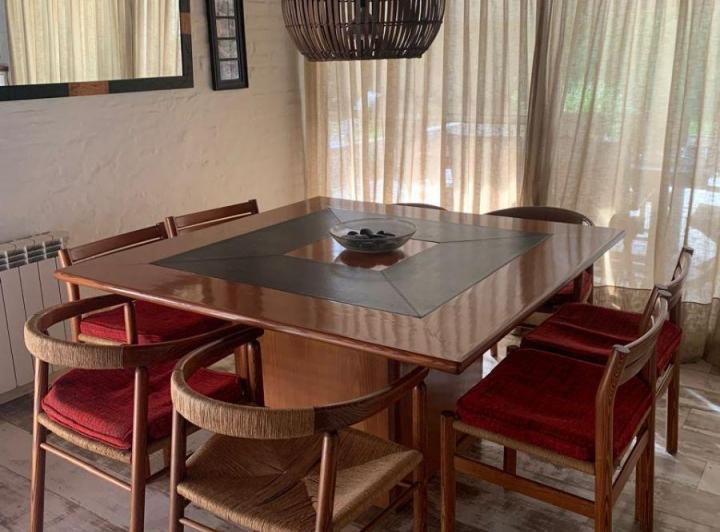 Casa · 130m² · 5 Ambientes · 1 Cochera