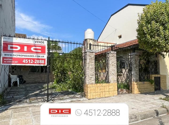 Casa · 102m² · 5 Ambientes · 1 Cochera