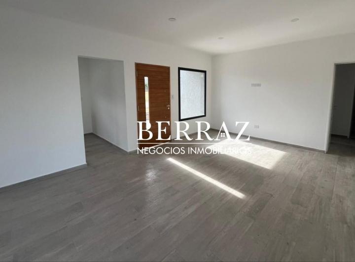 Casa · 123m² · 4 Ambientes · 2 Cocheras