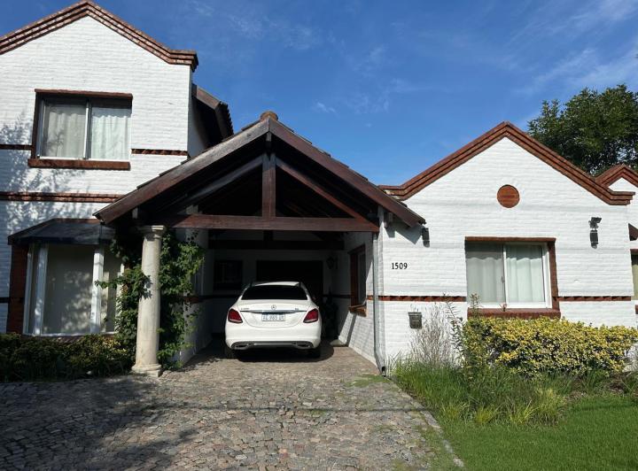 Casa · 300m² · 6 Ambientes