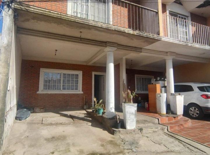 Casa · 110m² · 4 Ambientes · 1 Cochera