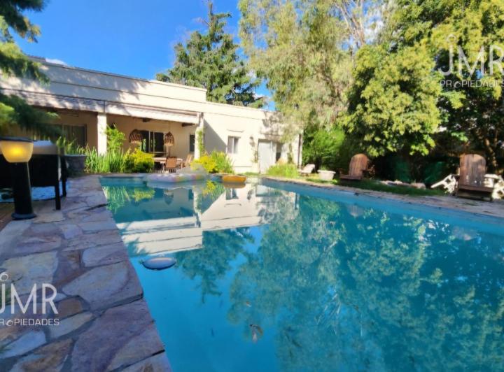 Casa · 134m² · 3 Dormitorios · 1 Cochera