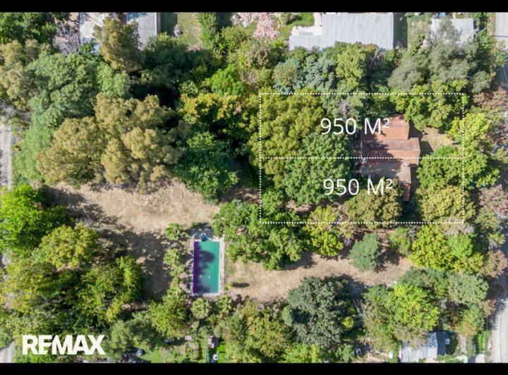 Casa · 200m² · 3 Ambientes · 2 Cocheras
