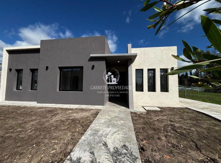 Casa · 172m² · 5 Ambientes · 3 Cocheras