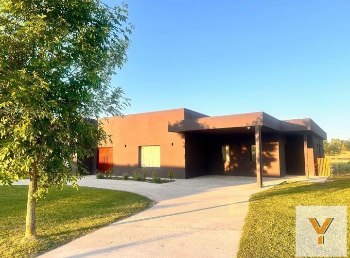 Casa · 170m² · 6 Ambientes