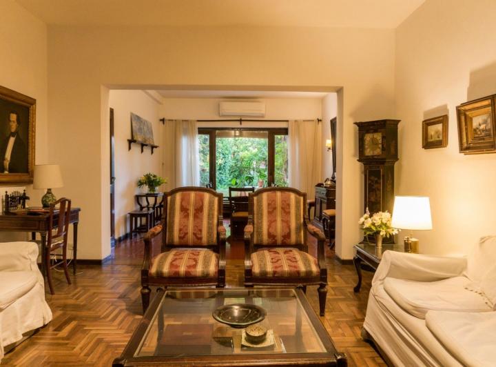 Casa · 354m² · 18 Ambientes · 1 Cochera