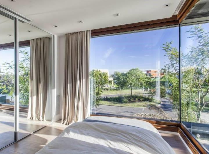 Casa · 400m² · 5 Ambientes