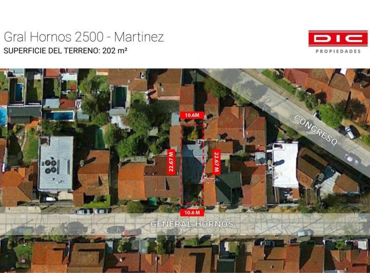 Terreno · 102m² · 5 Ambientes · 1 Cochera